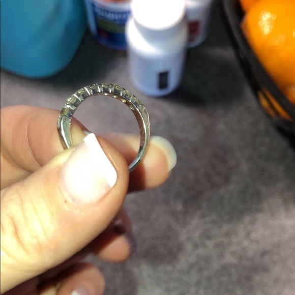 Diamond ring - Picture 6 of 8